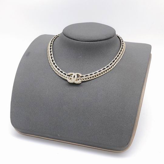 Chanel necklace 11lyh348